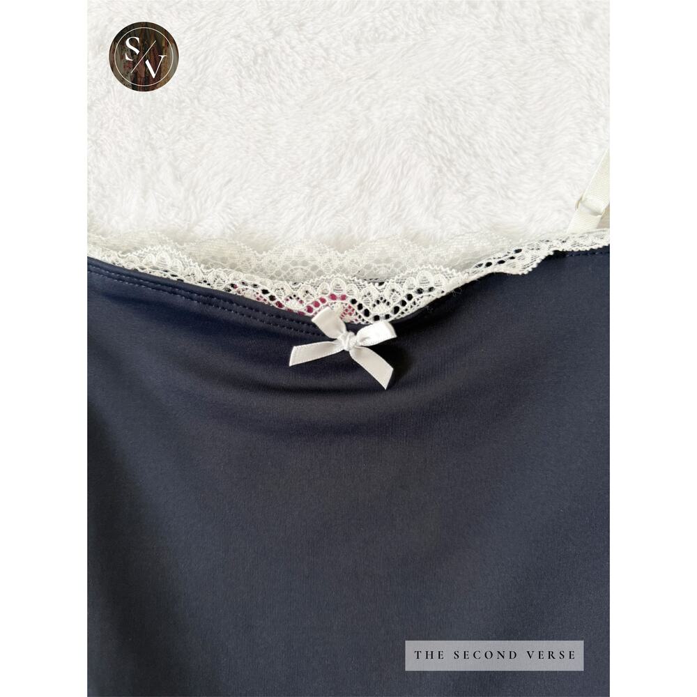 NWT Edikted Alara Lace Trim Tank Spaghetti Strap Y2K Navy White Medium - Picture 5 of 10